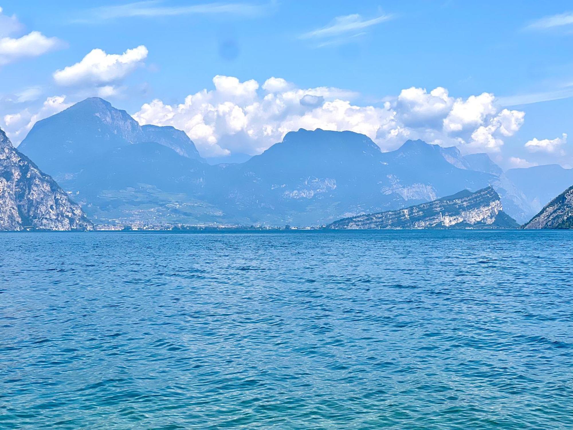 Seeblick Le Dimore Malcesine Bagian luar foto