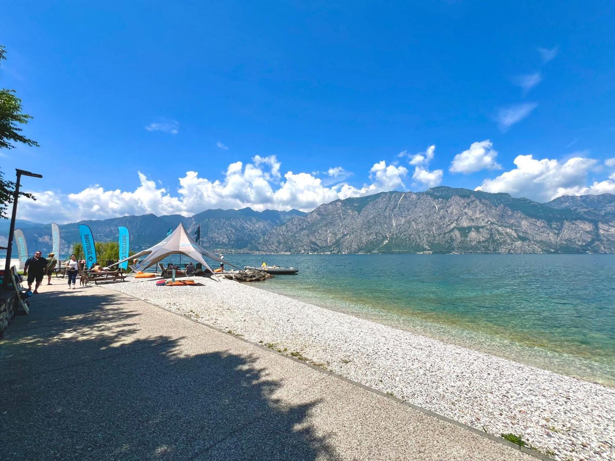 Seeblick Le Dimore Malcesine Bagian luar foto